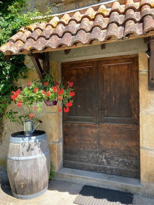 Vakantiehuis La Poire, Op Landgoed Aan De Dordogne Prudhomat Exteriör bild